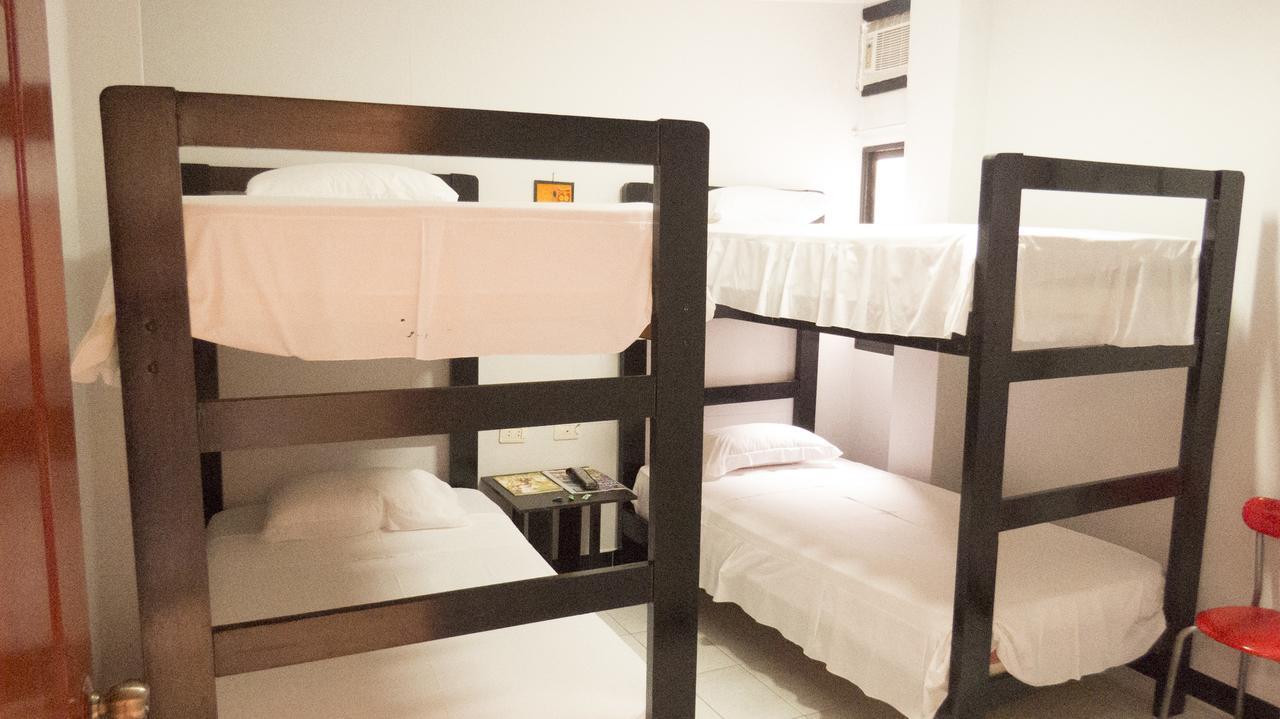 טומבס Jer'S Hostal מראה חיצוני תמונה