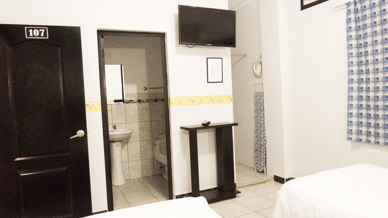 טומבס Jer'S Hostal מראה חיצוני תמונה
