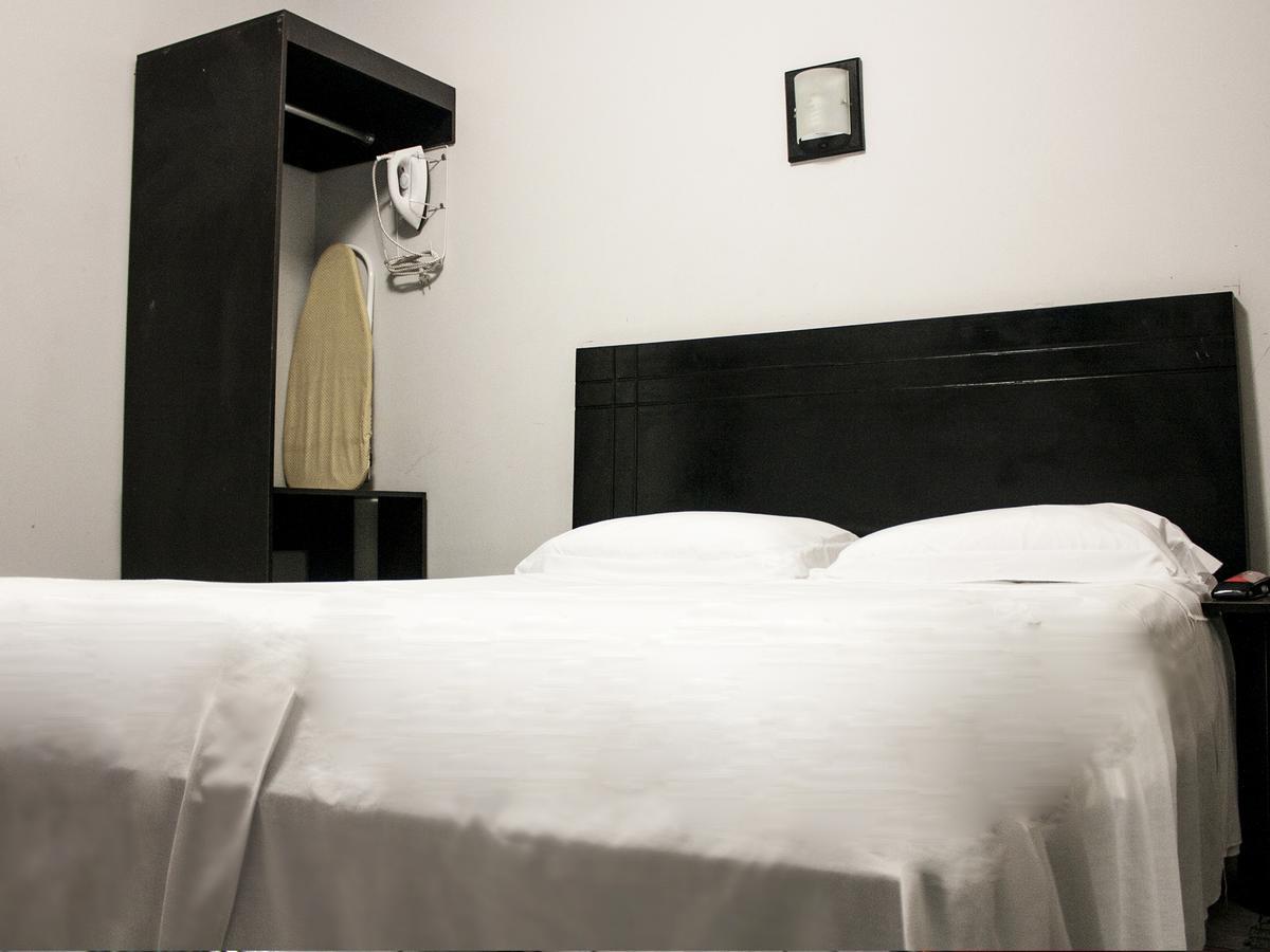 טומבס Jer'S Hostal מראה חיצוני תמונה
