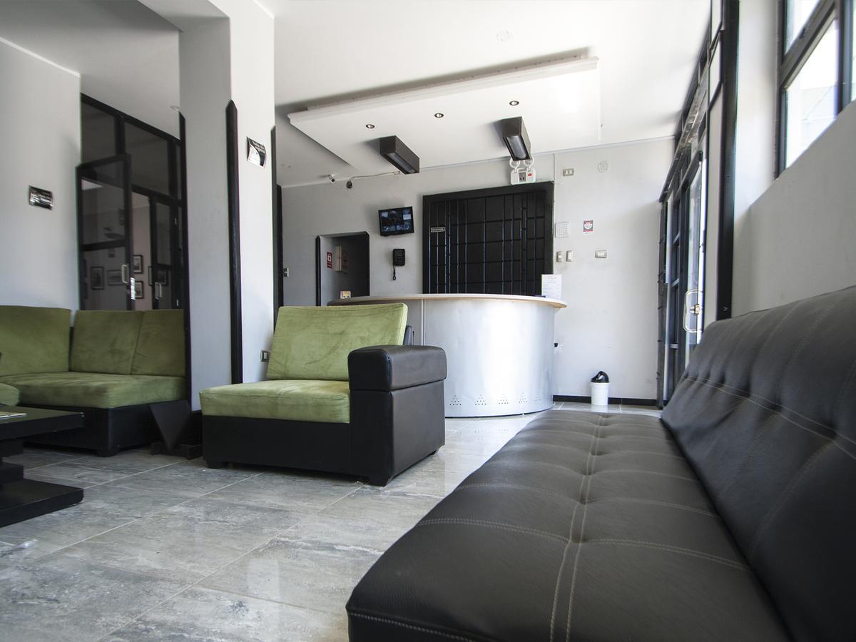 טומבס Jer'S Hostal מראה חיצוני תמונה